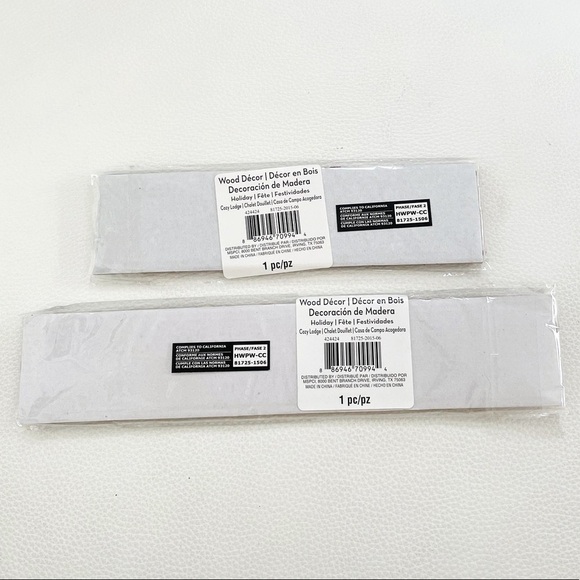 NIB "Merry Christmas" Word Script Cozy Lodge Home Decor Christmas Holiday Accent - Picture 2 of 2